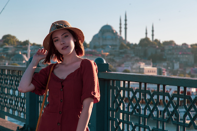 Single girl in Istanbul