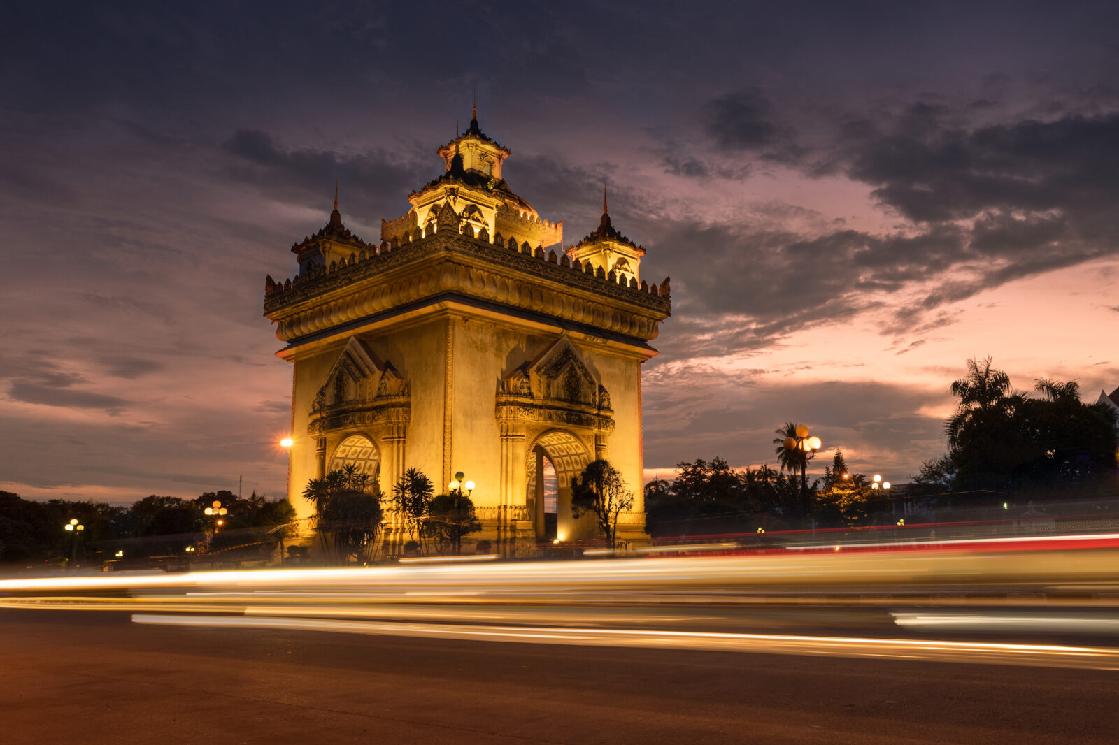 Dating in Laos